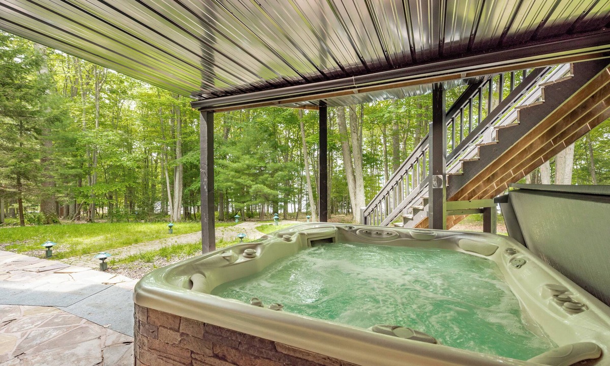 Swanton House | Relax, Play w/Lake Days & Fire Pit Nights