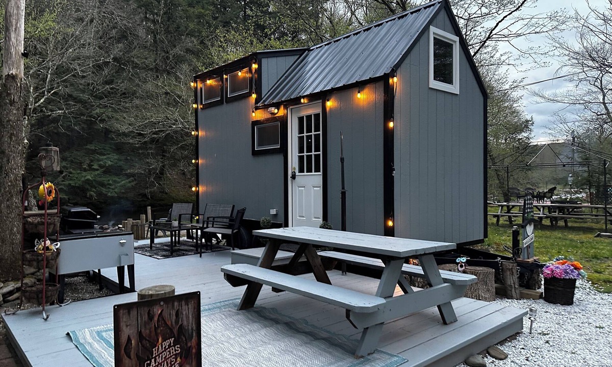 Parksville Cabin | Riverside Tiny Home!