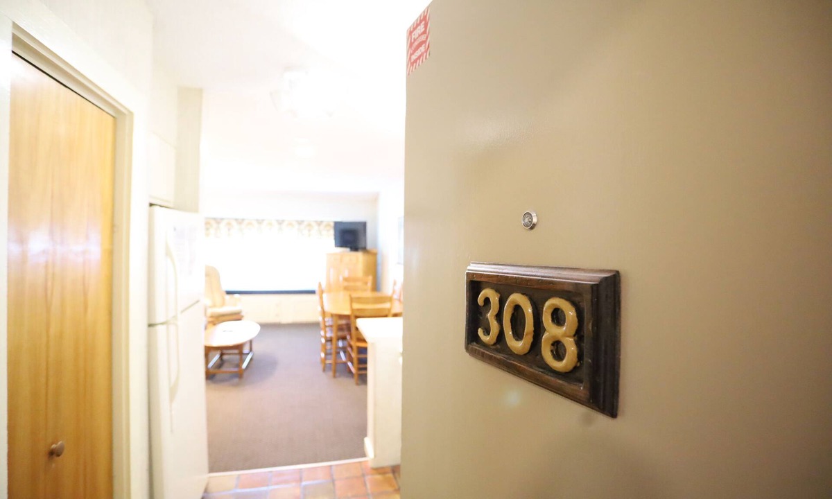 Waterville Valley Condo | Roomy Vacation Condo in Inns of Waterville Valley, NH to enjoy all seasons! (308)