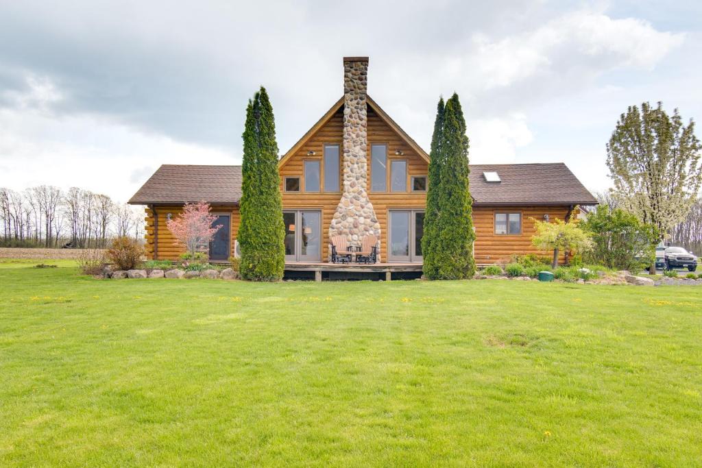 Romulus House | Rural New York Vacation Rental with Deck