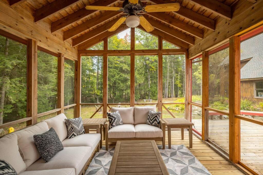Elkins House | Rustic Big Red Cottage near Sunapee