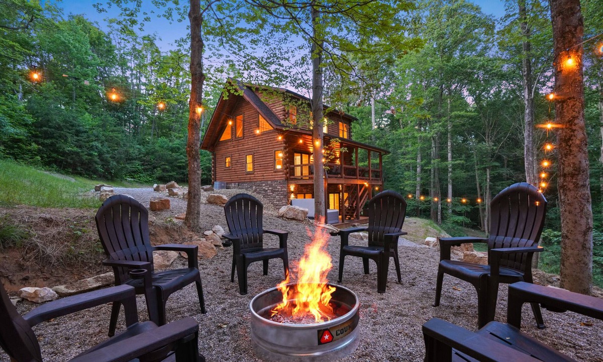 South Bloomingville Cabin | Rustic Ravine | Hocking Hills