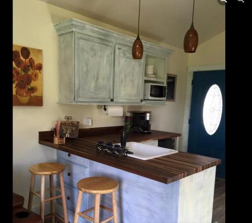 Highland Bed & Breakfast | Sam’s Cottage on the Greens