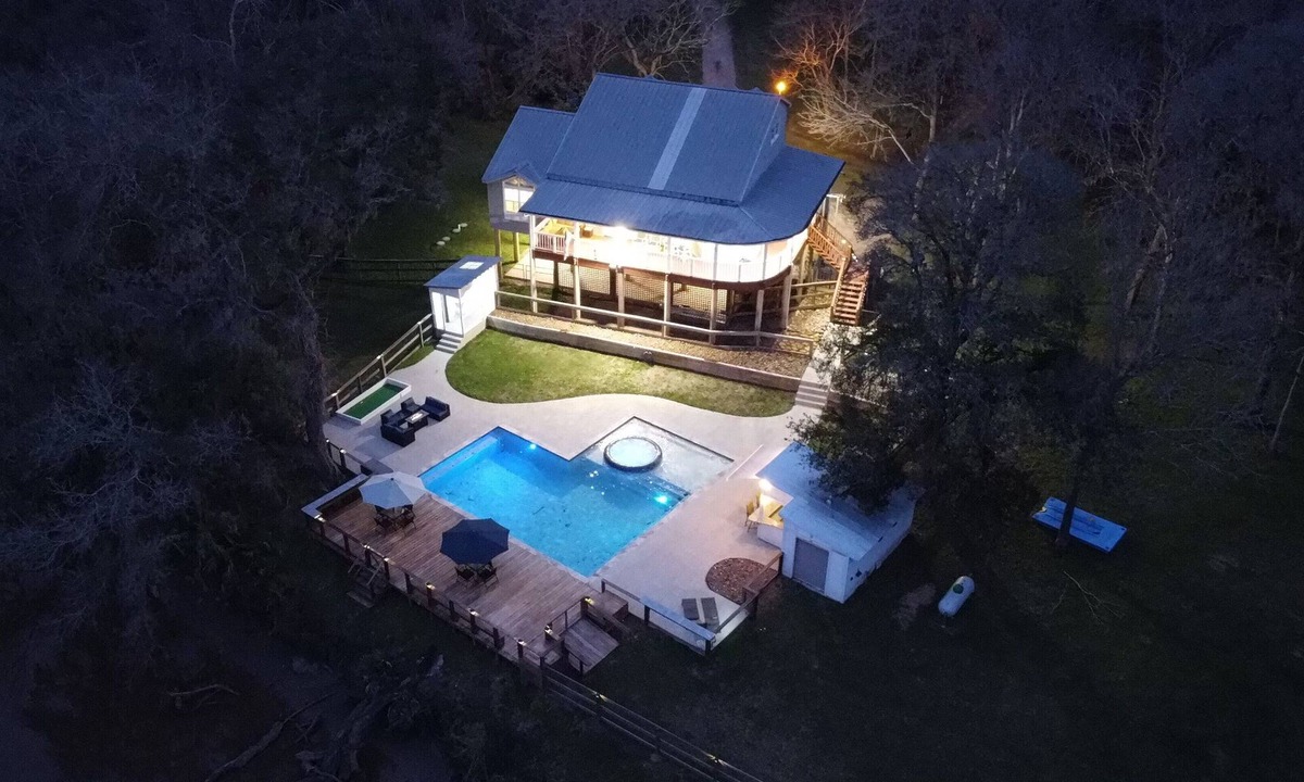 Cedar Lane House | San Bernard: Enjoy a Spa, Your Own Private Boat Ramp, and Jet-Skiing