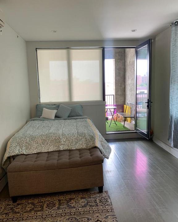 Mott Haven Apartment | Scenic gem in the Bronx