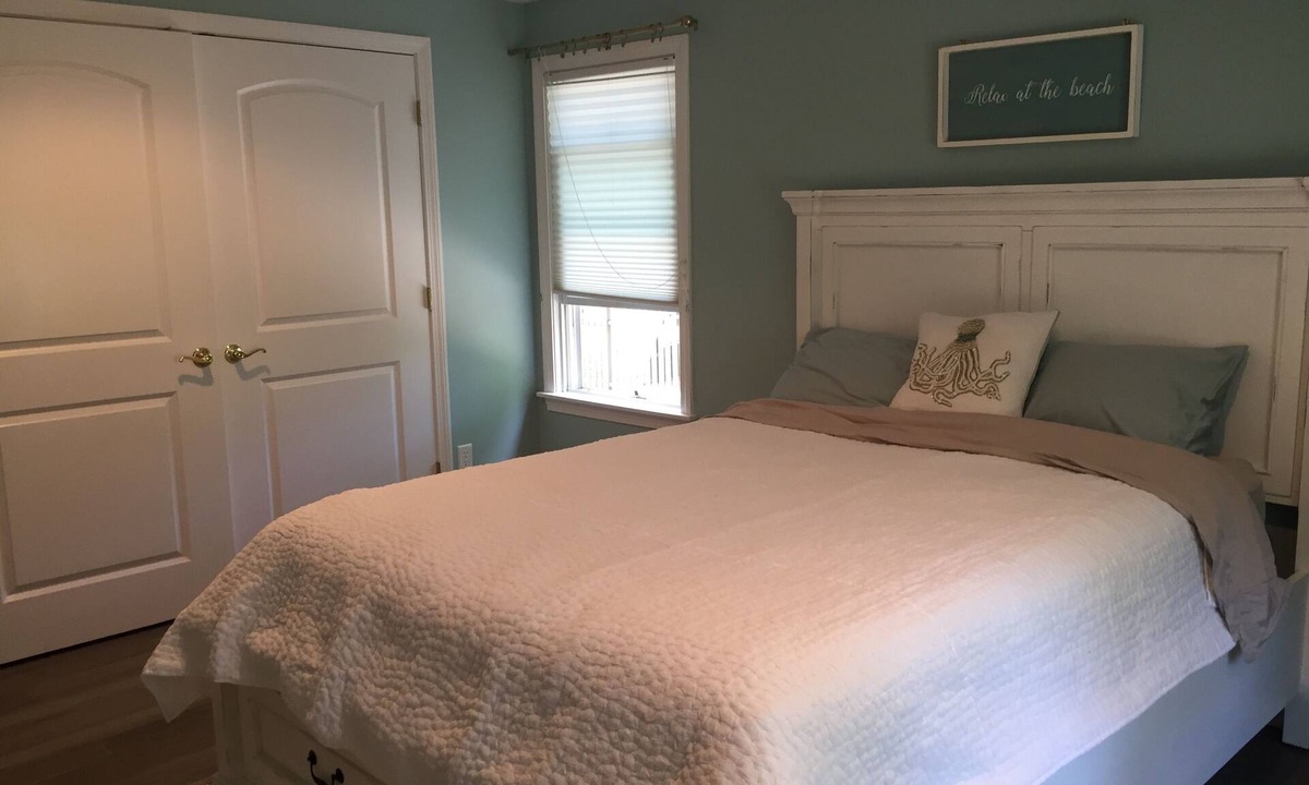 West Yarmouth House | SHORT TERM RENTALS AVAILABLE IN DESIRABLE AREA W YARMOUTH!