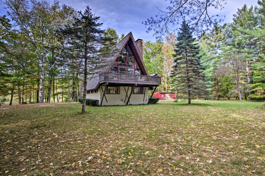 Bartlett House | Ski Chalet on Saco Less Than 2 Mi To Attitash Resort!