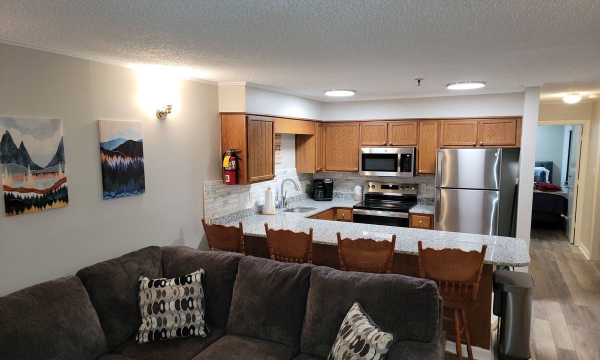 Ghent Condo | Ski-in/Ski-out 1st Floor 3-Bedroom Condo at Winterplace, WV
