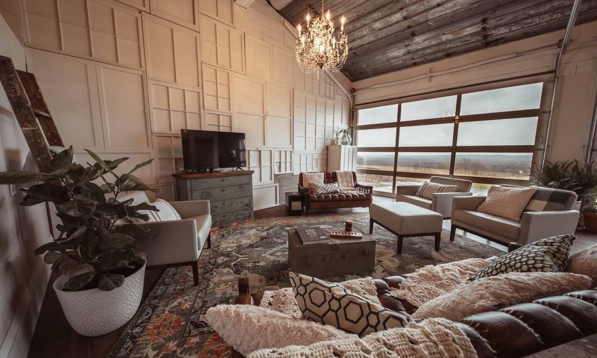 Perry House | Sleep in a barn while enjoying the luxury accommodations and friendly farm animals on property!