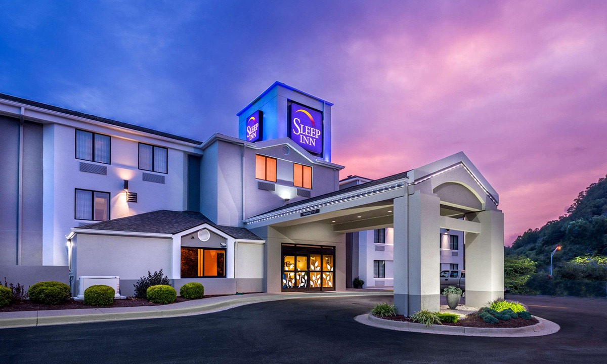 Big Chimney Hotel | Sleep Inn Charleston