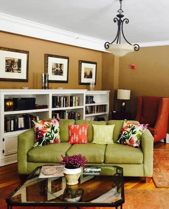 Windsor Hotel | Snapdragon Inn