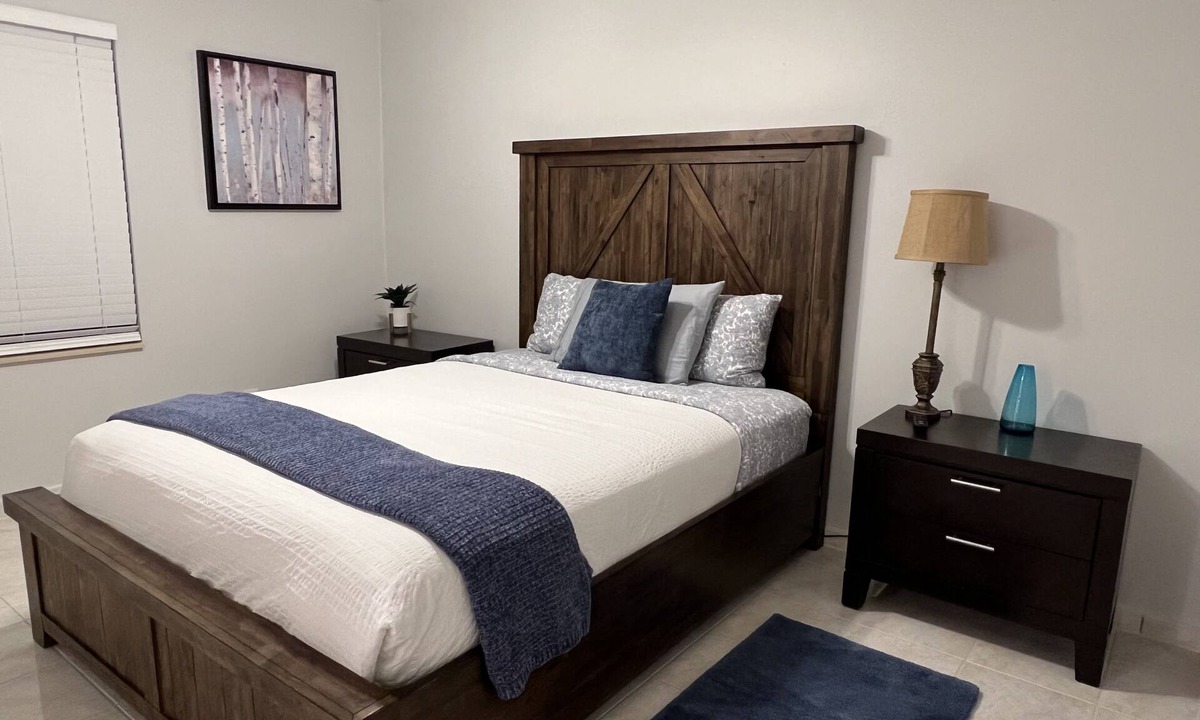 Wellington Villa | Spacious 1-bedroom just mins to WEF