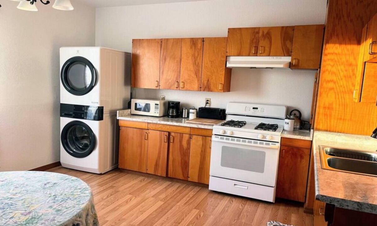 Greenside Park Apartment | Spacious Studio