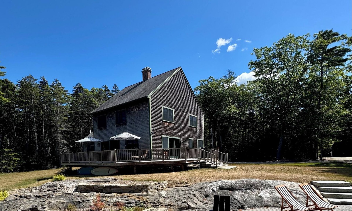 Waldoboro House | Spruce Ledge - mid-coast Maine. ocean views w deep water access. sauna. retreat.