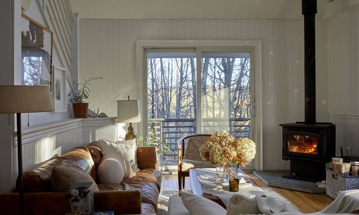 Hollowville House | Sun-drenched upstate escape
