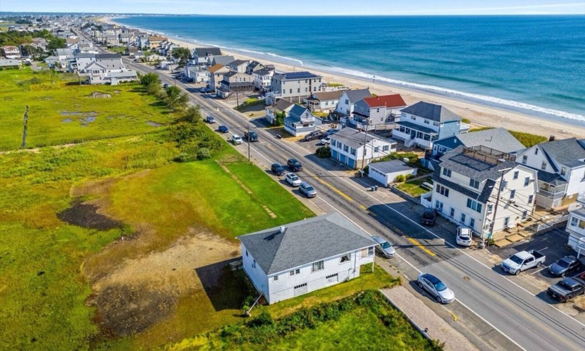 Salisbury House | Sun2Sand Beach House