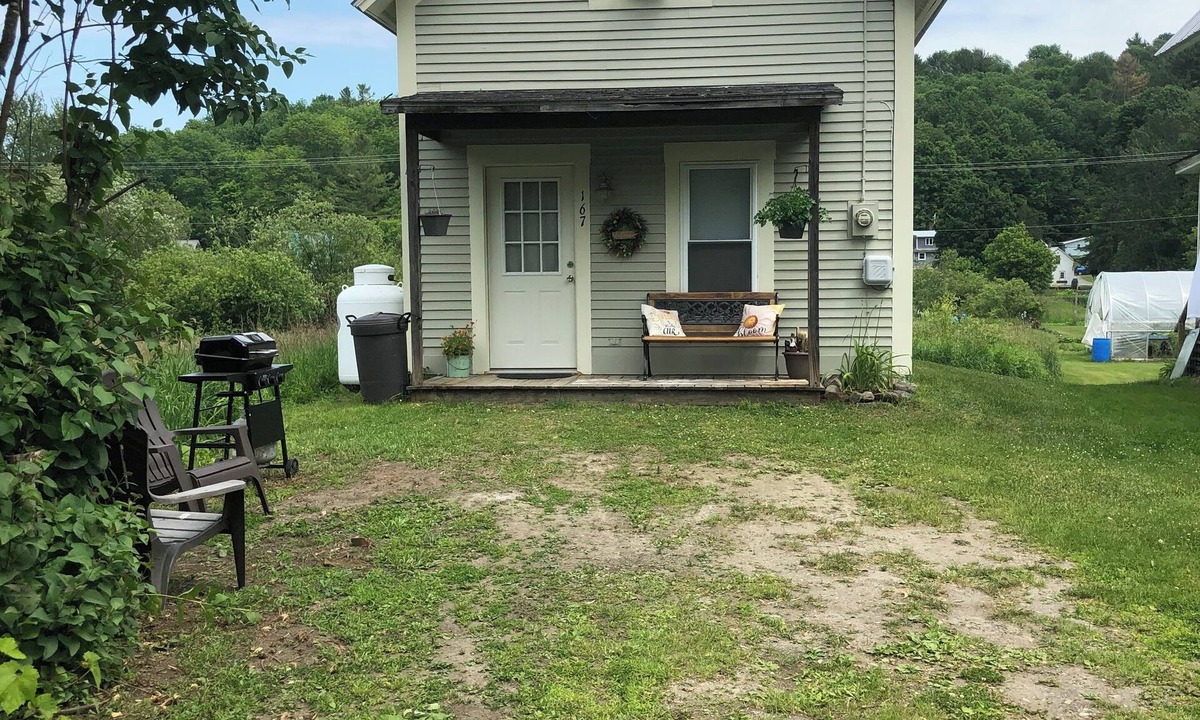 Barton Cottage | Sweet Escape Cottage on River
