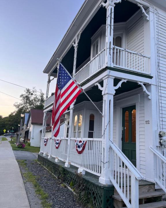 West Dover Apartment | The 1827 House