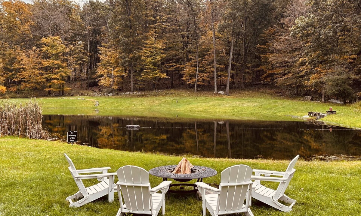 Goshen House | The Cozy Goshen Home, 5mins from LEGOLAND and near skiing!