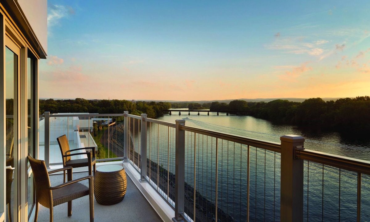 Stockade Historic District Hotel | The Landing Hotel at Rivers Casino & Resort
