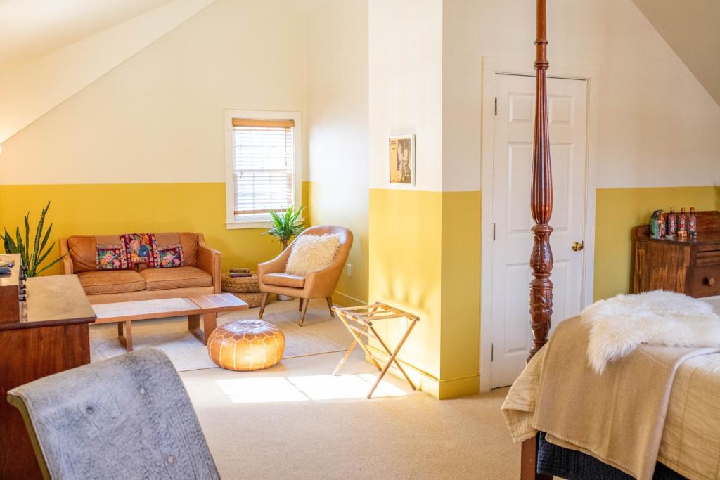 Woodstock Bed & Breakfast | The Vesper Woodstock