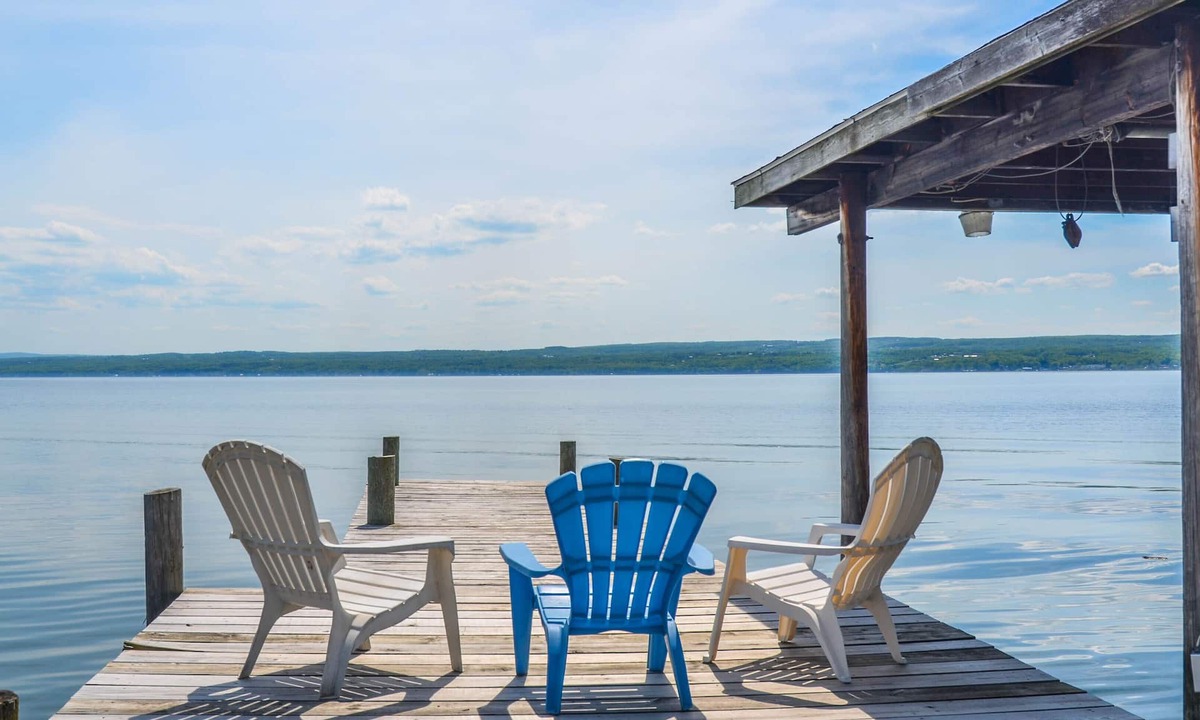 Lodi Cottage | The View at Lodi Point - Cozy Comfort On Level Lake Front!