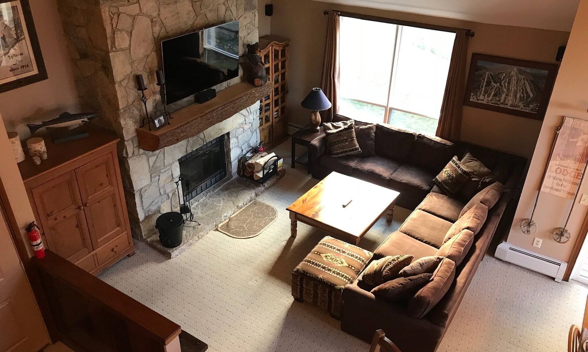 West Dover Condo | True Ski In/Ski Out updated 3 Bedroom End Unit directly on Mount Snow