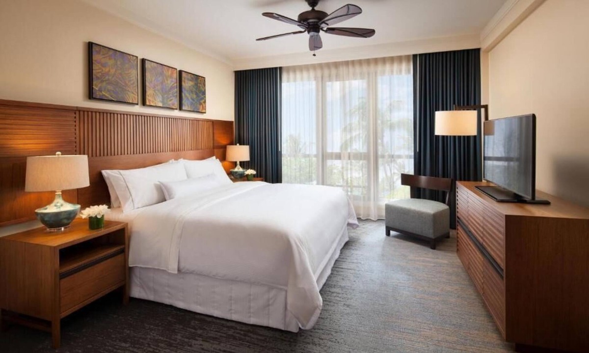 Kaanapali Villa | Two-Bedroom Villa with Balcony, Resort View and Adapted Tub