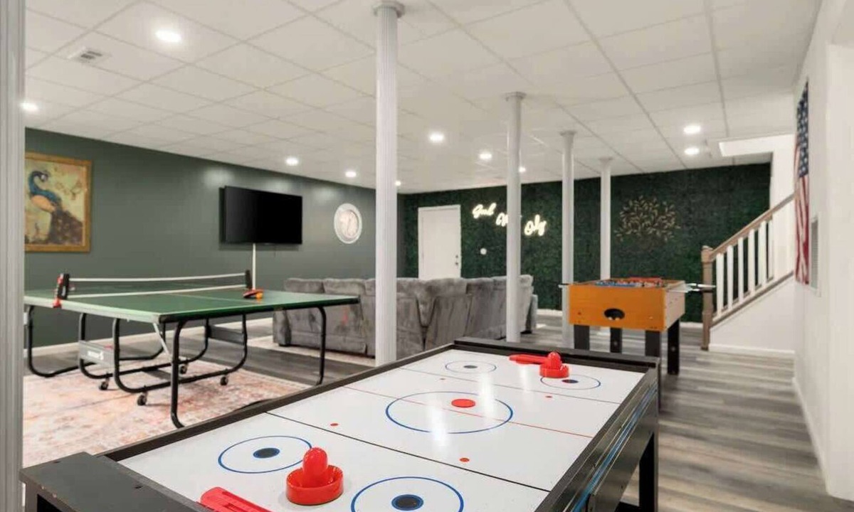 Sparrow Bush House | Upstate NY Escape ~ Game Ready ~ Delaware River