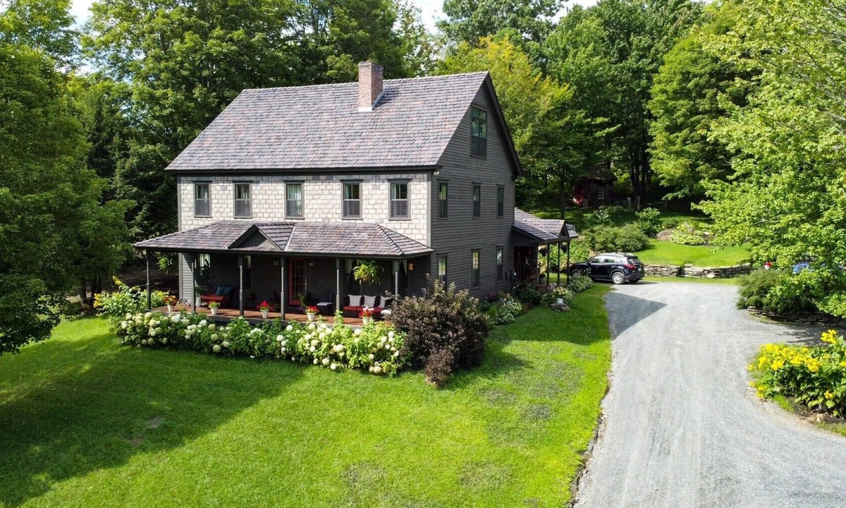 Hartland House | Vermont life at Hill Top Gardens