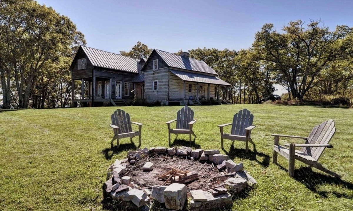 Valley Springs Cabin | Warm Springs Mountain Cabin w/Modern Style