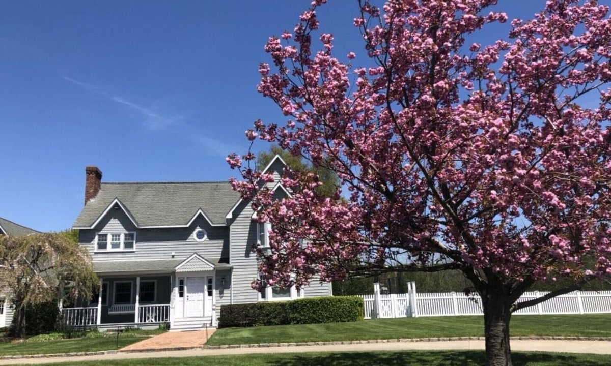 Water Mill House | Water Mill Perfection: Tennis, Saltwater Pool, Winery, Art Museum, Kids Oasis