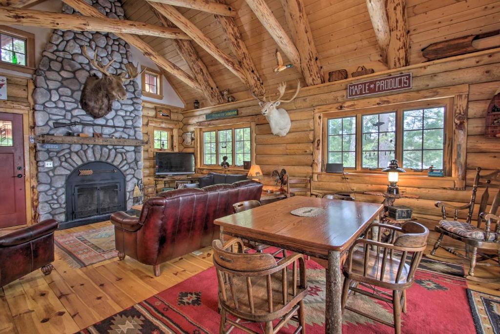 Center Conway House | Waterfront Conway Vacation Rental with Deck!