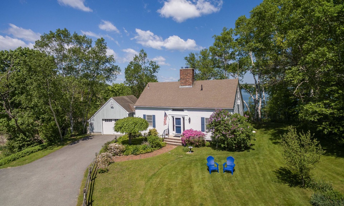 Orrs Island House | Waterfront on Harpswell Sound-3 bedrm-private setting with float. Sunset views
