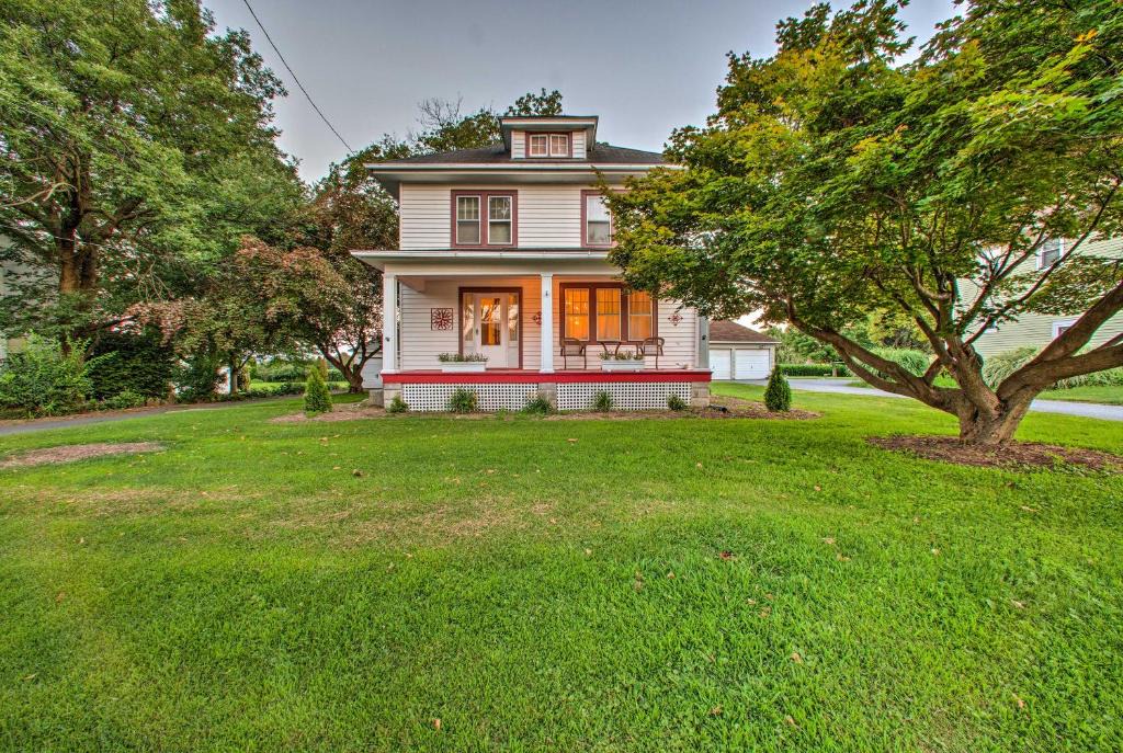 Witmer House | Whimsical Lancaster Home - 4 Mi to Sight and Sound