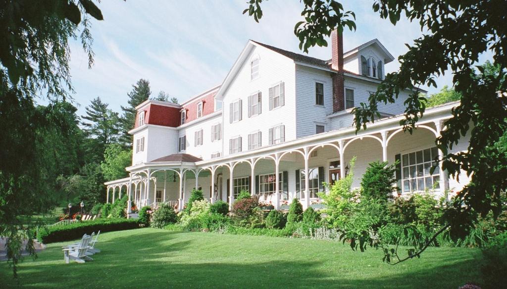Round Top Resort | Winter Clove Family Inn