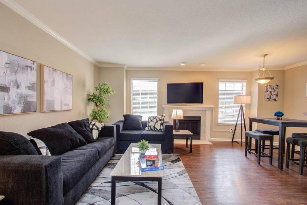 Astrodome Apartment | Your Lovely Oasis Apartment in TX Medical Center