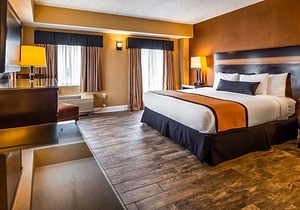 2-Star Hotel ∙ Best Western Plus Newark Airport West