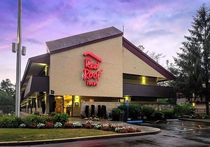 2-Star Hotel ∙ Red Roof Inn Salem