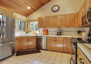 20 East Butte-Sunriver, Oregon: Hot Tub, BBQ, WiFi, SHARC Aquatics, Tubing Hill, Mt. Bachelor, Golf, Deschutes River, Tennis, Bike Paths