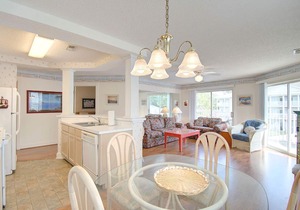 212 - 2 bedroom villa adjacent to Oyster Bay Golf Links in Sunset Beach
