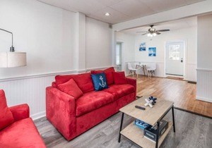3 BD COTTAGE APT | ONLY MINUTES TO BEACH