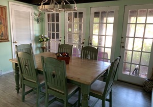 3 Bedroom Montauk Vacation Rental, One Block From The Private Beach!