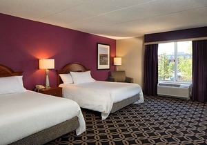 3-Star Hotel ∙ Hilton Garden Inn Auburn Riverwatch