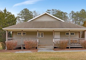 4 Bedroom/4Bath Cottage