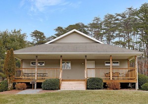 4 Bedroom/4Bath Cottage