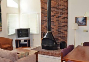 Beautiful 1 bedroom unit at resort, sleeps 6