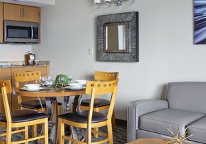 Beautiful 2 bedroom unit at resort, sleeps 6