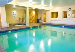 Beautiful 2 bedroom unit at resort, sleeps 8