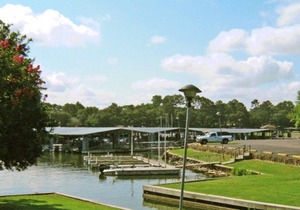 Beautiful 2 bedroom unit at resort, sleeps 6